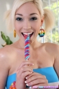 Lily Labeau picture 13